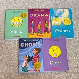 Scholastic Graphic Novel Collection - Vibrant Covers